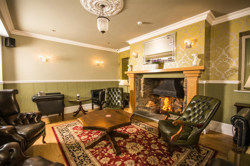 The Chainbridge Hotel Llangollen Eksteriør bilde